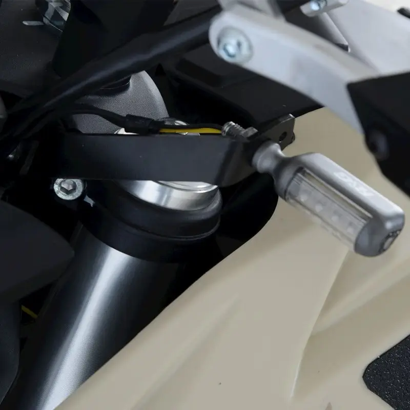 Do wyczerpania zapasów Adapter do kierunkowskazów RG RACING ZERO FX 19-/SRF 19-/DSR 19- 2 szt BLACK