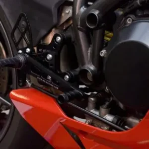 Ostatnia szansa Podnóżki regulowane RG RACING DUCATI 848 / 1098 / 1198 (NIE PASUJE DO 1198S/R 2011) ZESTAW BLACK
