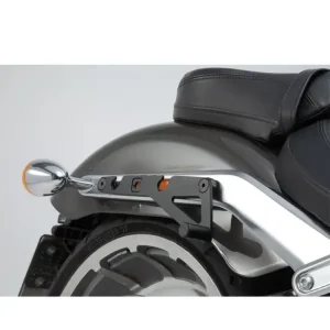 Stelaż boczny SLH SW-MOTECH Harley-Davidson Softail Breakout ST1 (17-20), Softail Fat Boy (FLSTF/B/BS) (17-20) [na prawą stronę] Wyprzedaż