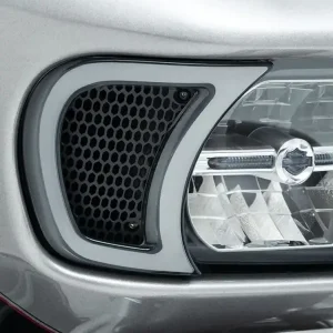 Zniżka Lampy przednie LED z kratką wentylacyjną Kuryakyn Tracer Harley Davidson (wybrane modele)